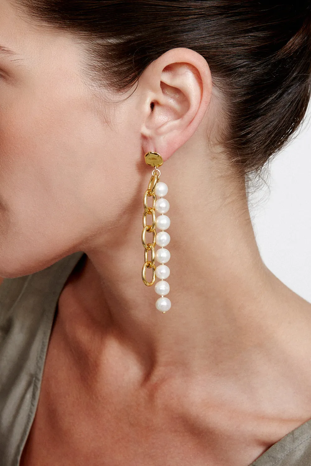 Esme Chain Earrings White Pearl