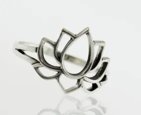 Lotus Outline Ring