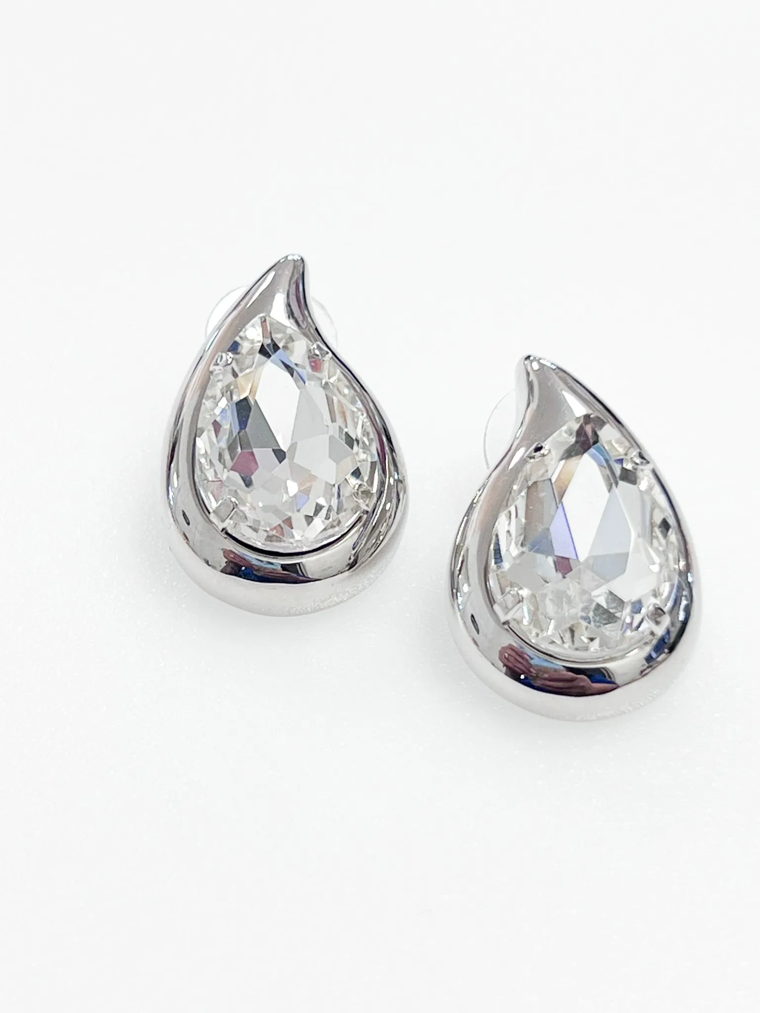 Piper - Clear Teardrop Chunky Stud Earrings (Silver)