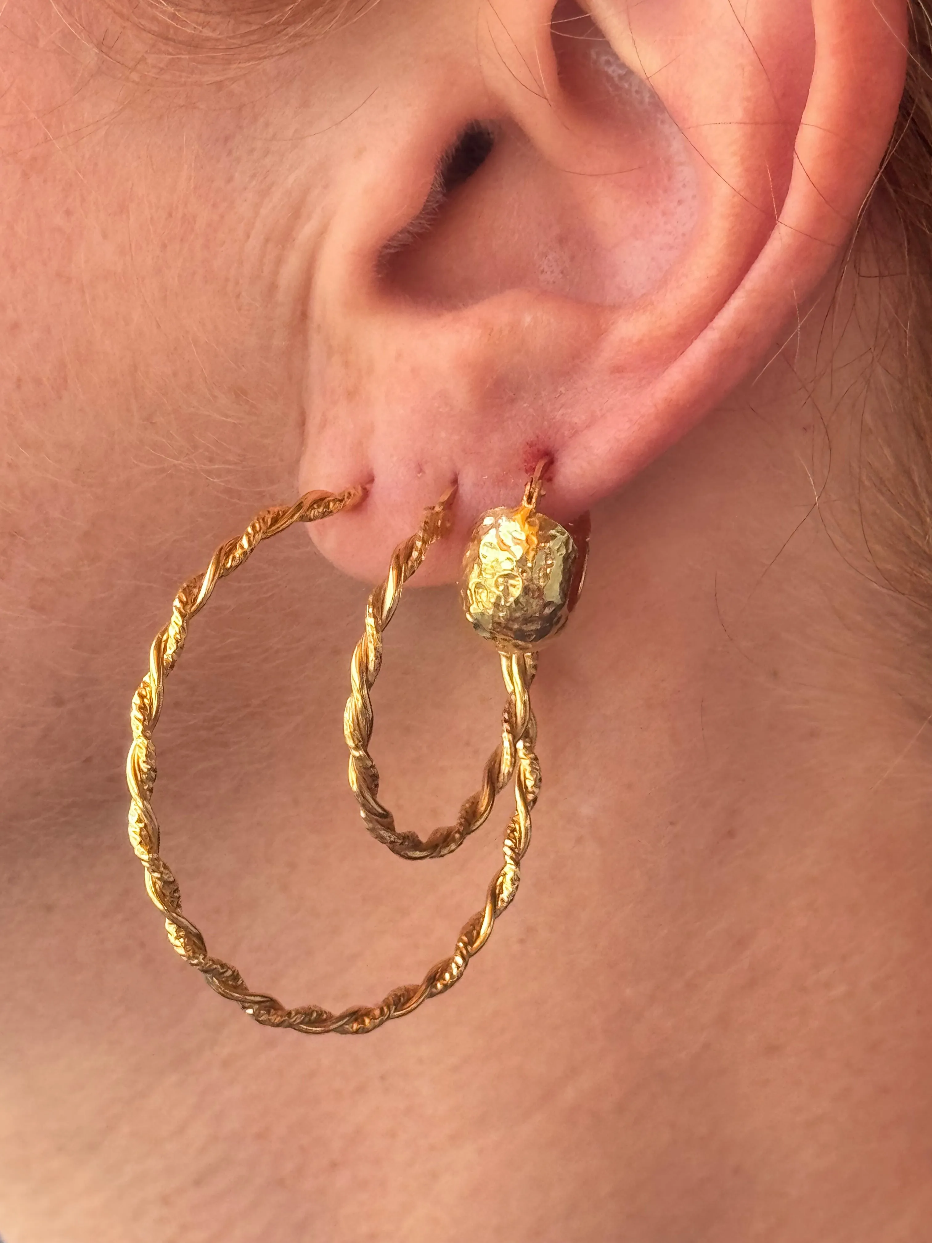 Siena Sparkle Twist Hoop Earrings - Gold