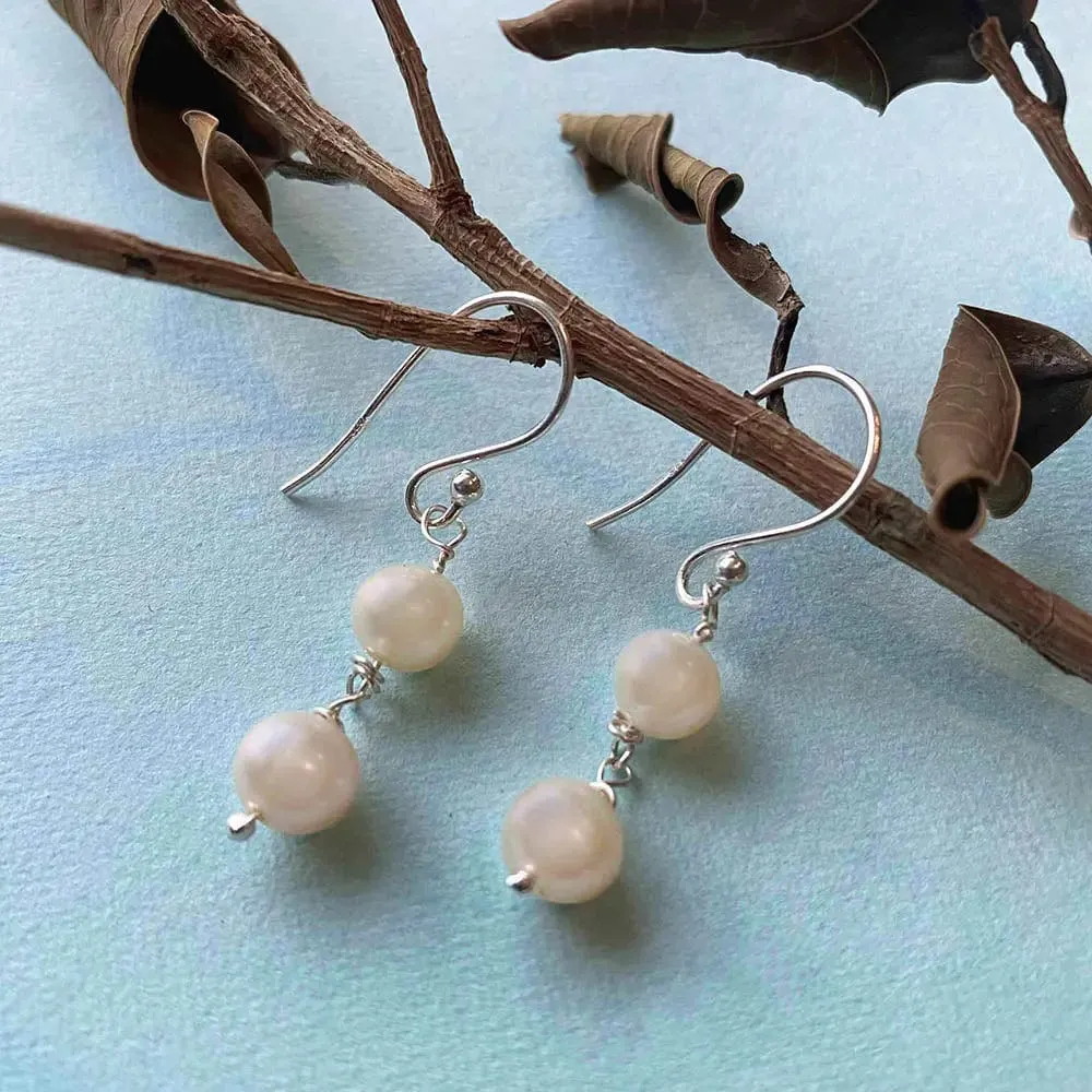 Silver Pearl Earring