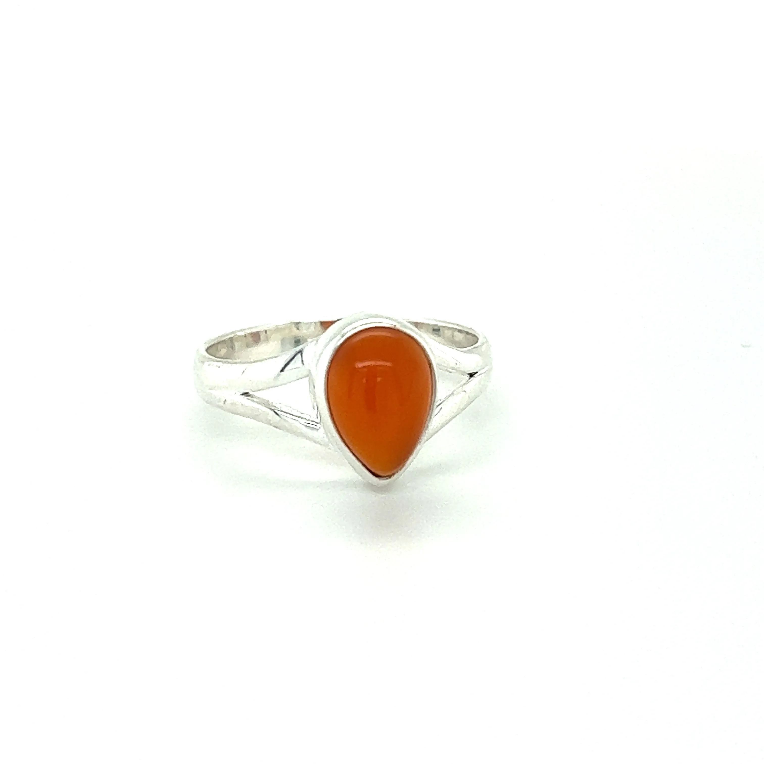 Simple Teardrop Shape Gemstone