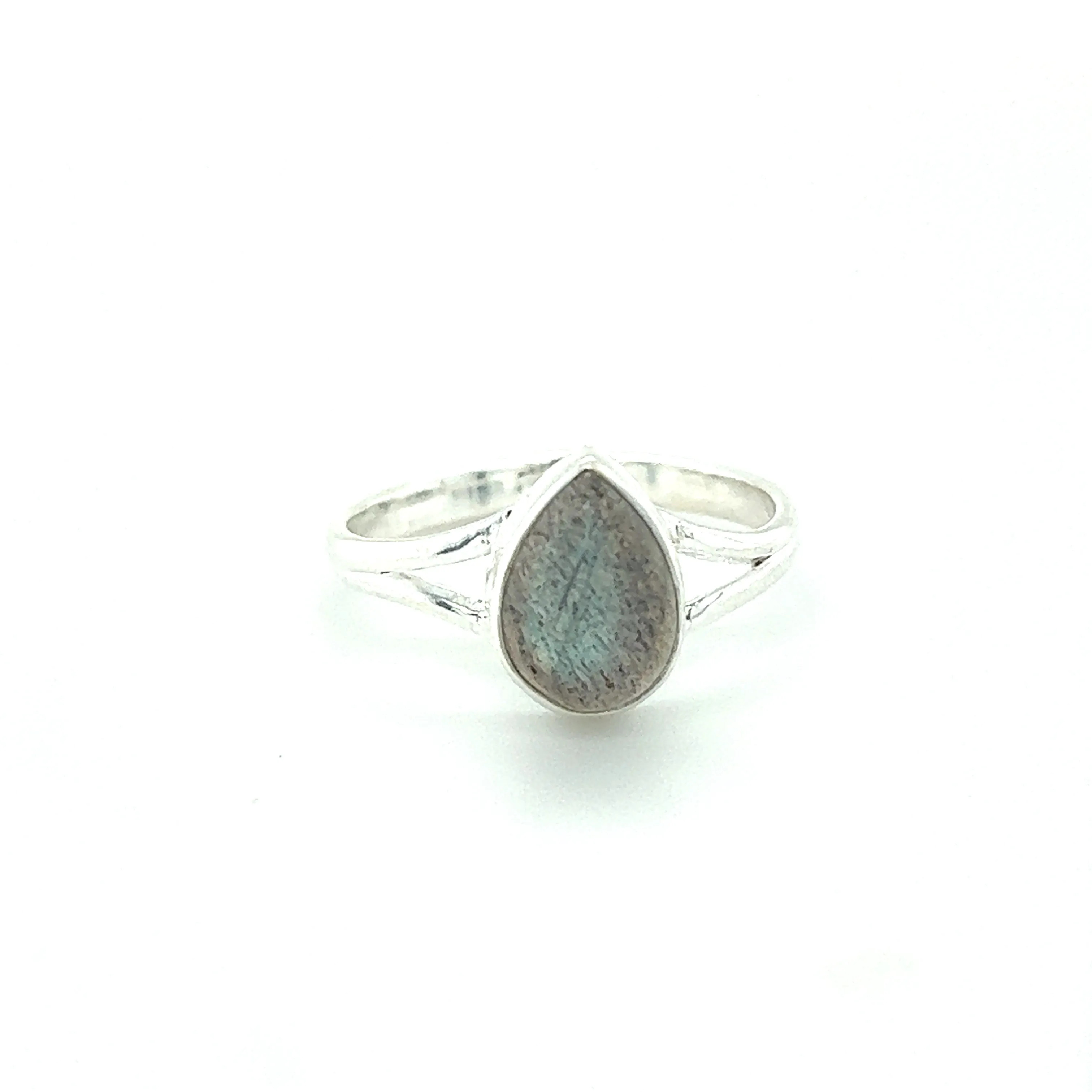 Simple Teardrop Shape Gemstone