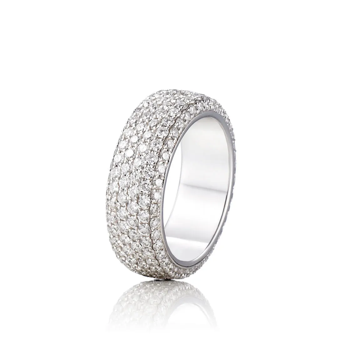 Wide Pavé 18K Whitegold Ring w. Diamonds