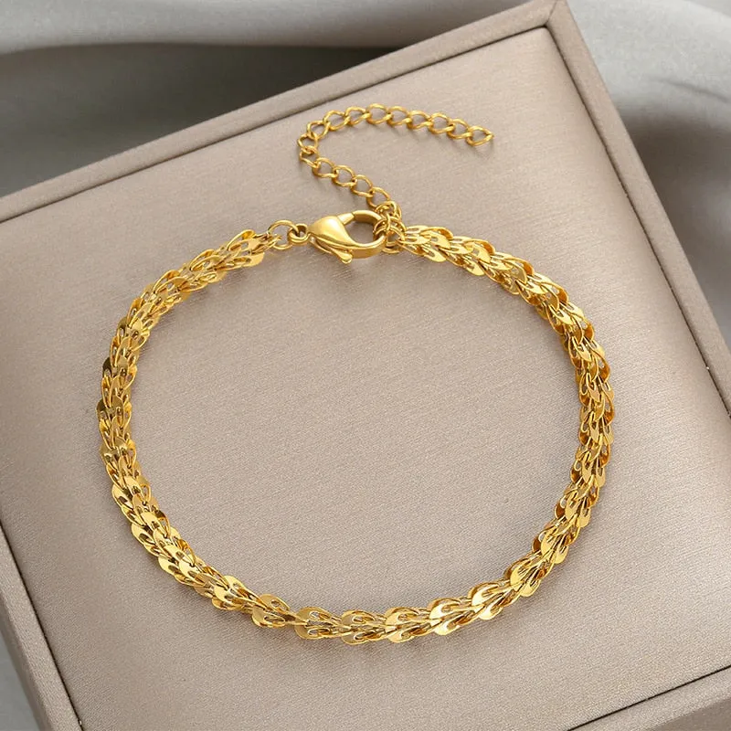 Women Exquisite Gold Color Bracelet